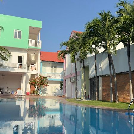 Mui Ne Volga Hotel & Apartments Фантхьет Экстерьер фото