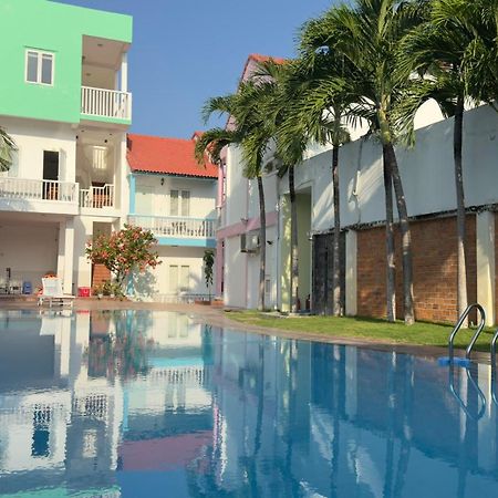 Mui Ne Volga Hotel & Apartments Фантхьет Экстерьер фото